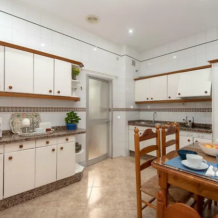 Downtown -parking Included- Apartment *